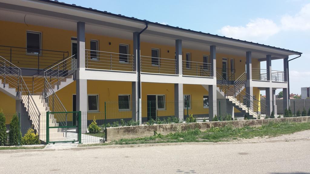 Promenád apartmán Veľký Meder Esterno foto