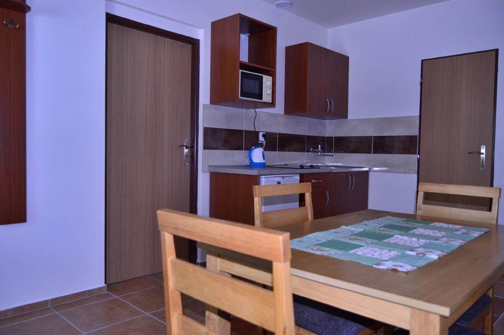 Promenád apartmán Veľký Meder Esterno foto