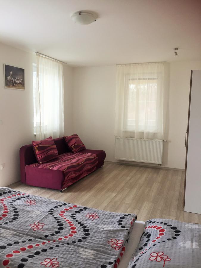 Promenád apartmán Veľký Meder Esterno foto